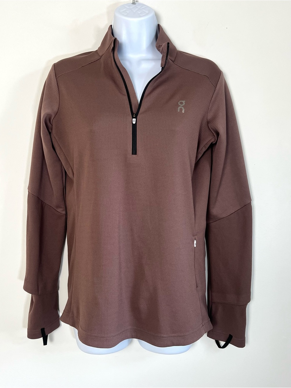 On Running Women’s Climate Shirt Grape Mulberry 1/4 Zip Pullover Size Small